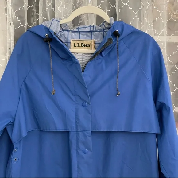 L.L. Bean Women’s Classic Long Raincoat Large Blue - Picture 2 of 7